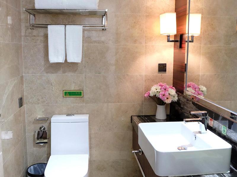 Vienna Hotel Dongguan Gaobu Eksteriør bilde